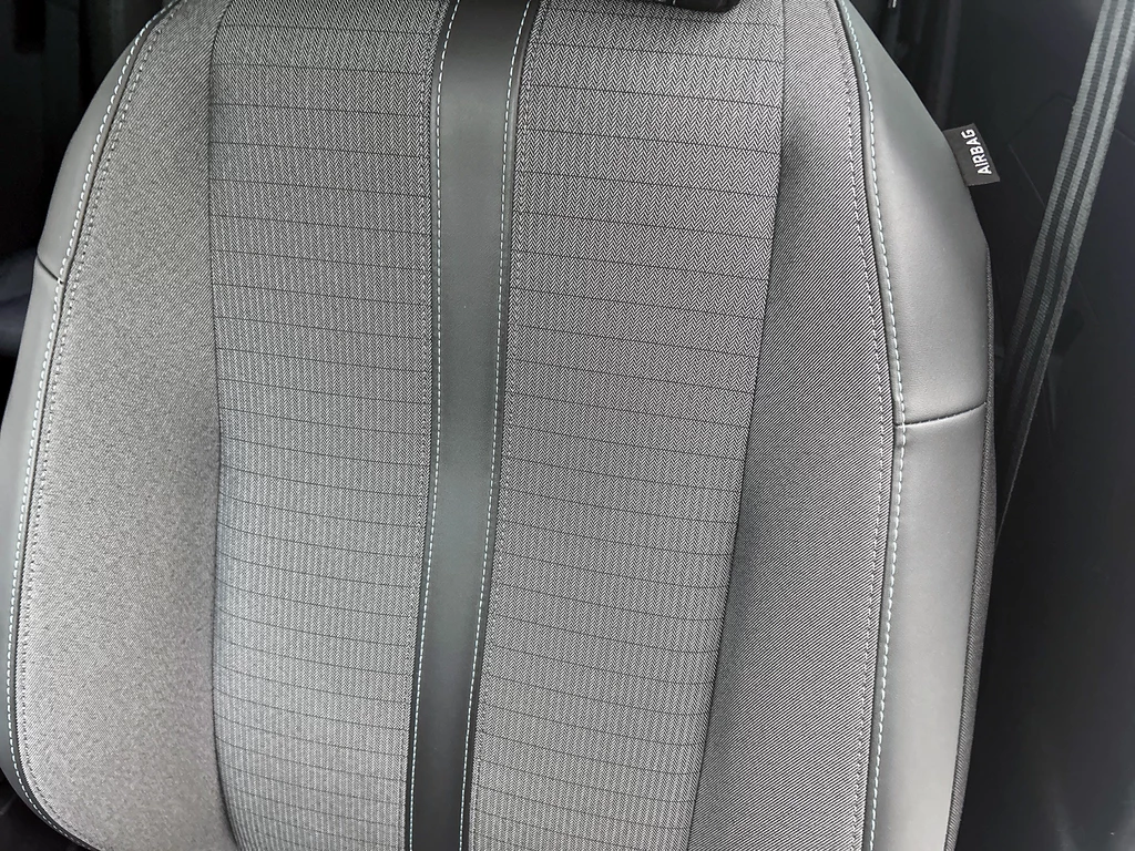 Peugeot e-2008 – foto 19