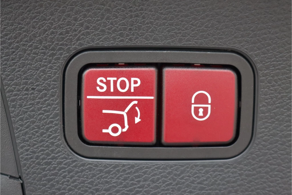 Mercedes-Benz EQC – foto 37