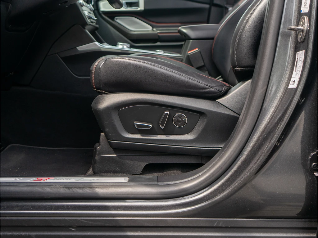 Ford Explorer – foto 42