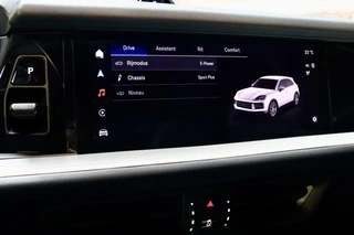 Porsche Cayenne – thumbnail 27