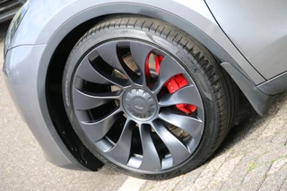 Tesla Model Y – thumbnail 6