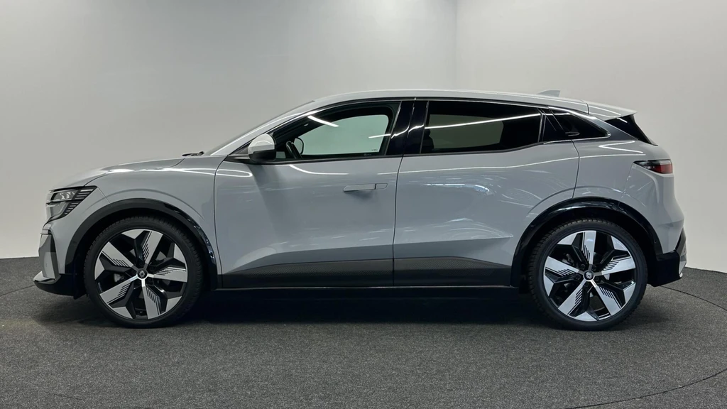 Renault Megane E-Tech – foto 2