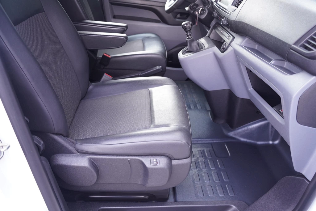 Opel Vivaro – foto 28
