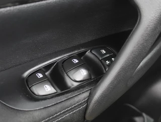 Nissan QASHQAI – thumbnail 20