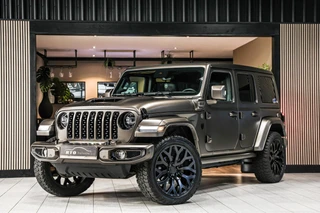 Jeep Wrangler – thumbnail 2
