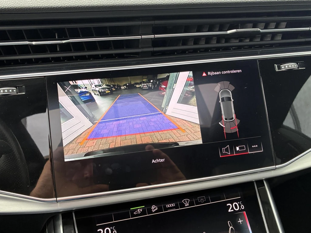 Audi Q8 – foto 27