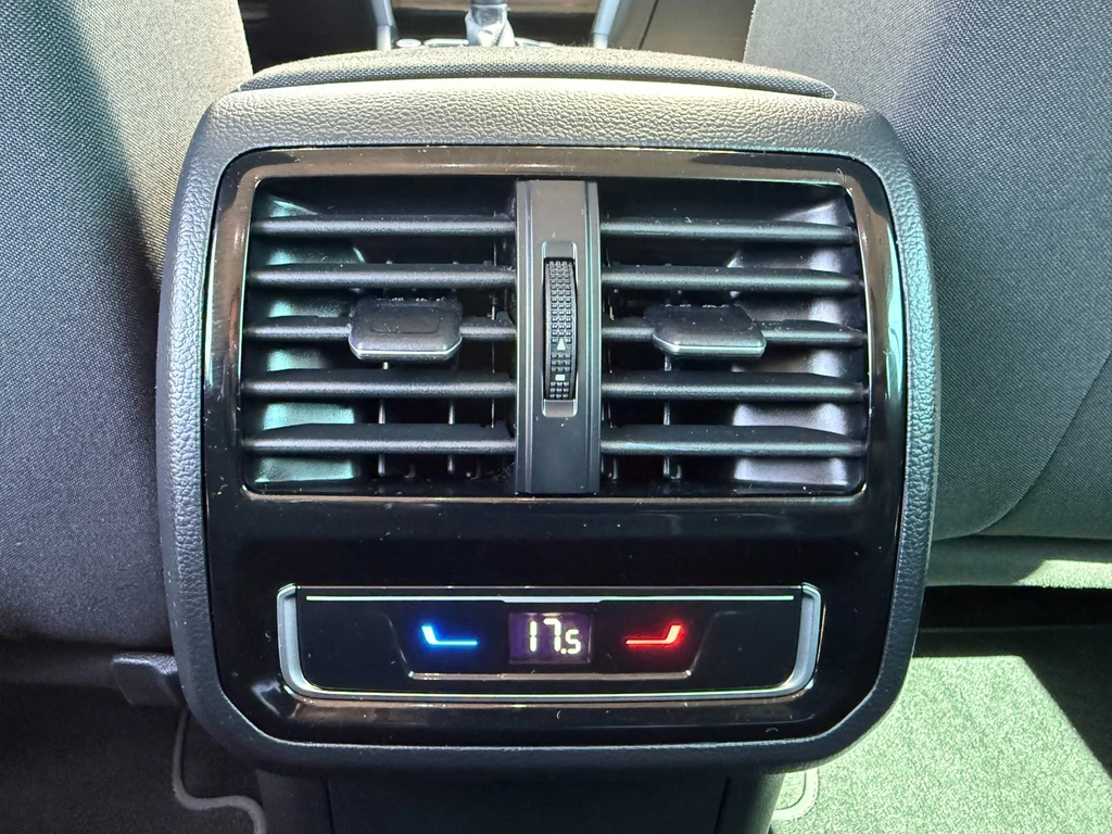 Volkswagen Passat – foto 28