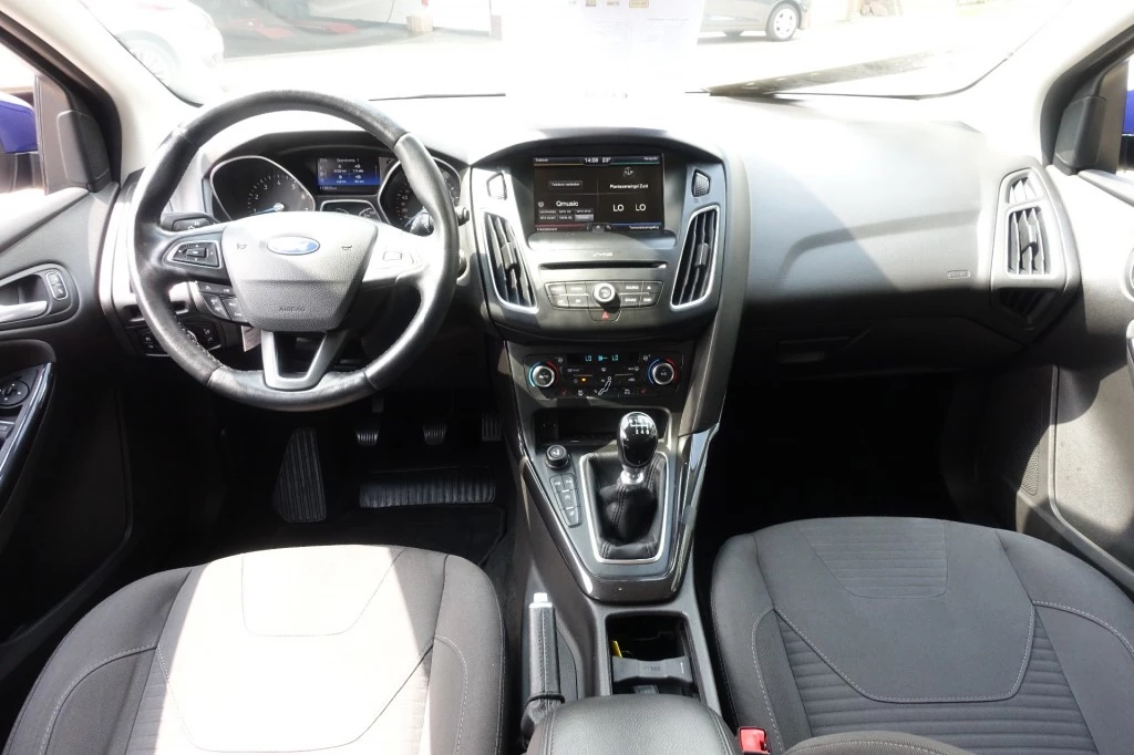 Ford Focus – foto 11