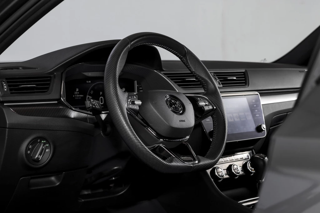 Škoda Superb – foto 18