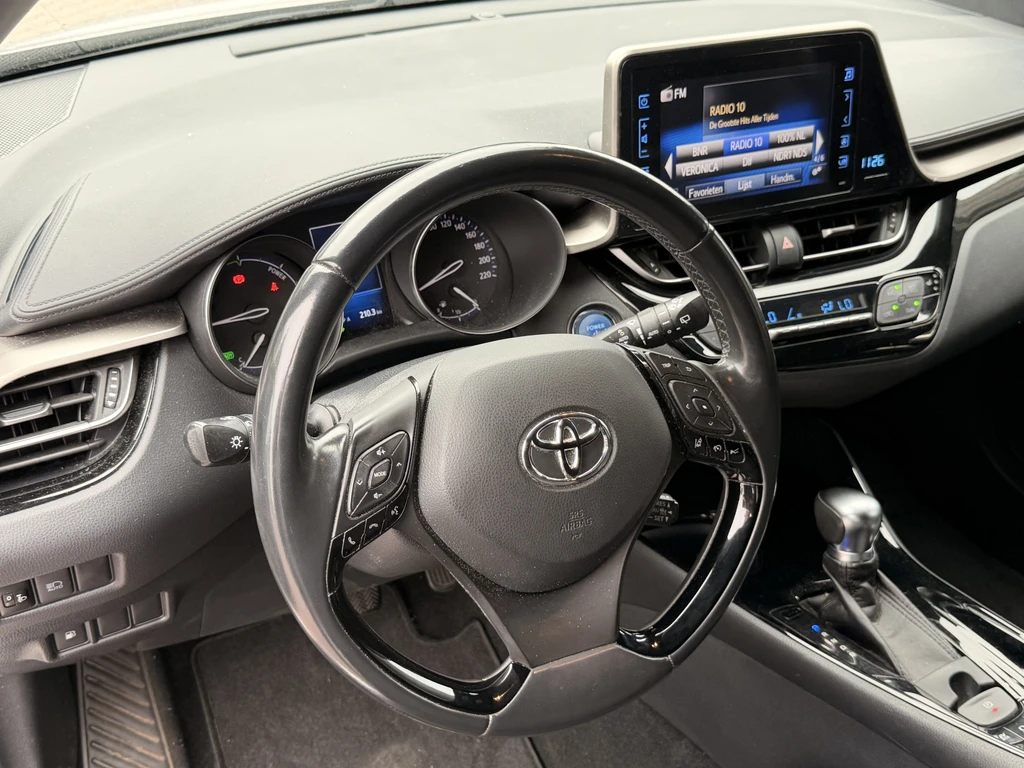 Toyota C-HR – foto 2
