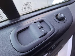 Ford Transit Custom – thumbnail 18