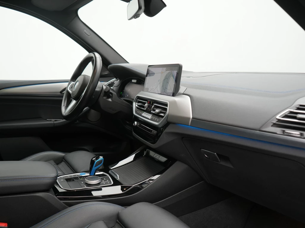 BMW iX3 – foto 13