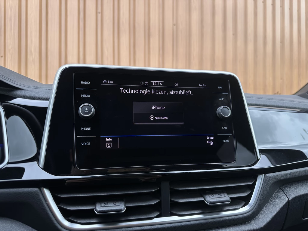 Volkswagen T-Roc – foto 16