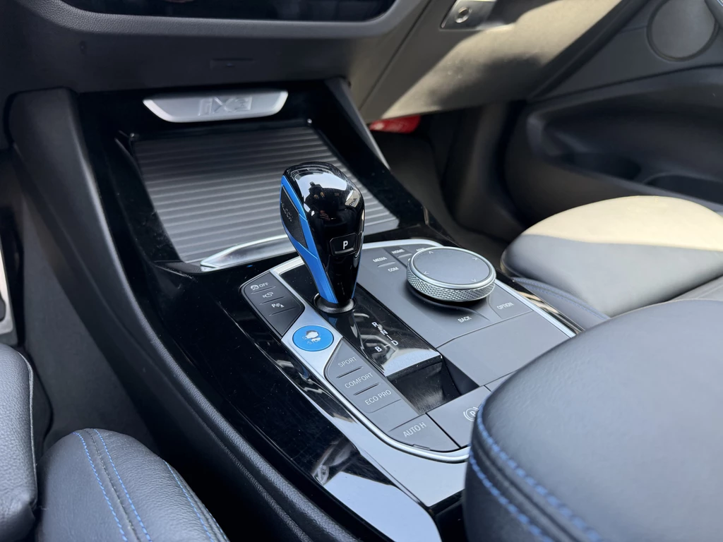 BMW iX3 – foto 15