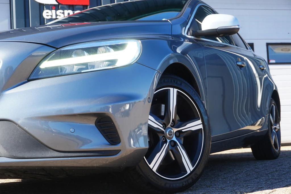 Volvo V40 – foto 2