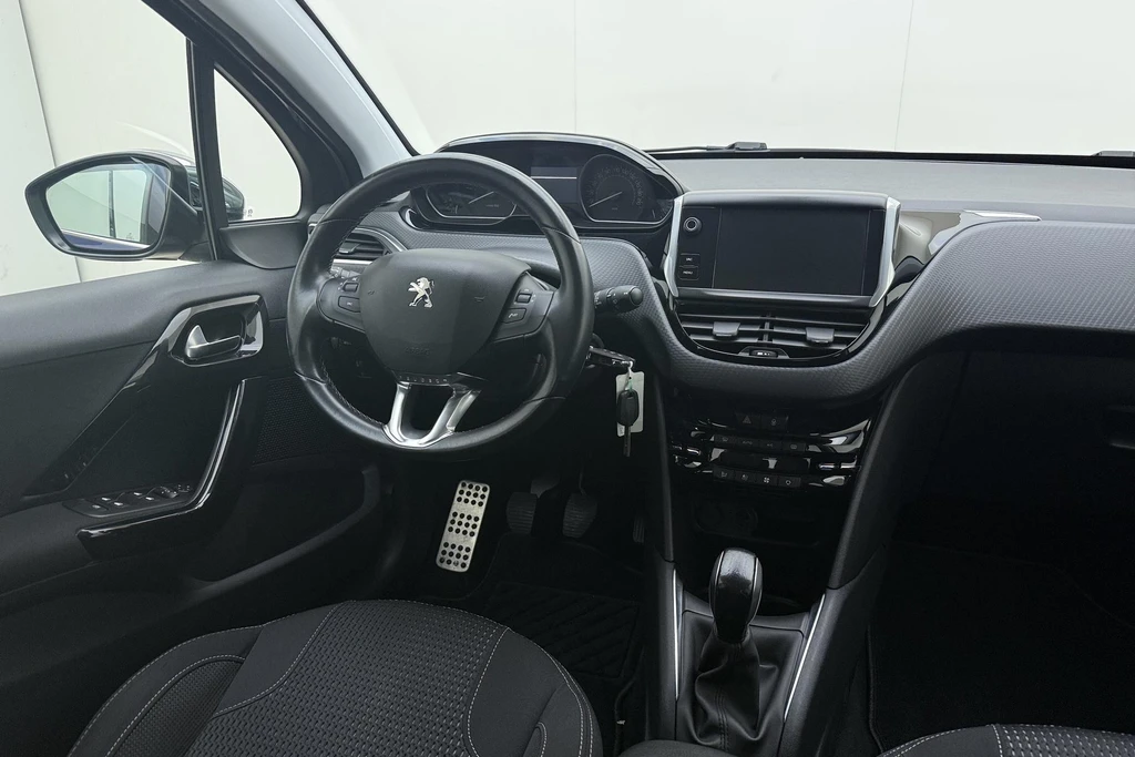 Peugeot 208 – foto 29