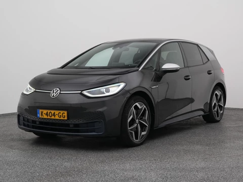 Volkswagen ID.3 First Plus 58 kWh | CAMERA | ADAPTIVE | STOEL- EN STUURVERW. | TREKHAAK