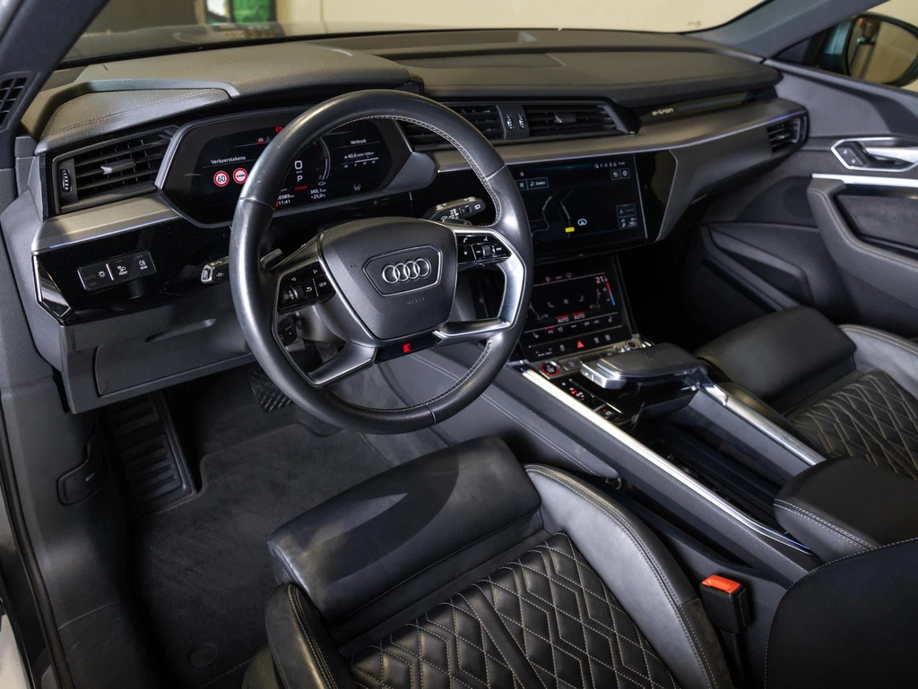 Audi e-tron – foto 21