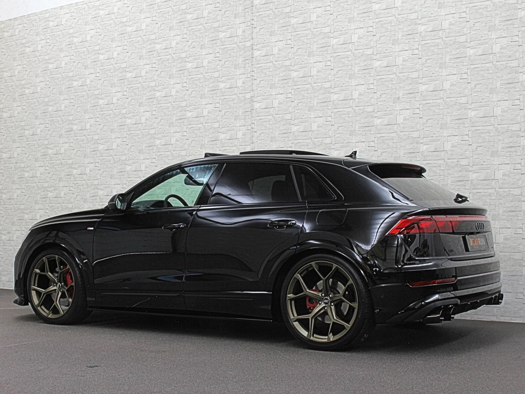 Audi Q8 – foto 7