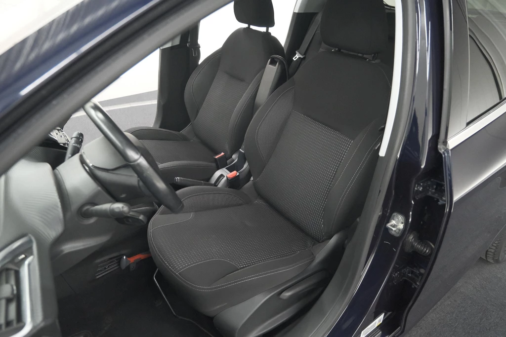 Peugeot 208 – foto 37