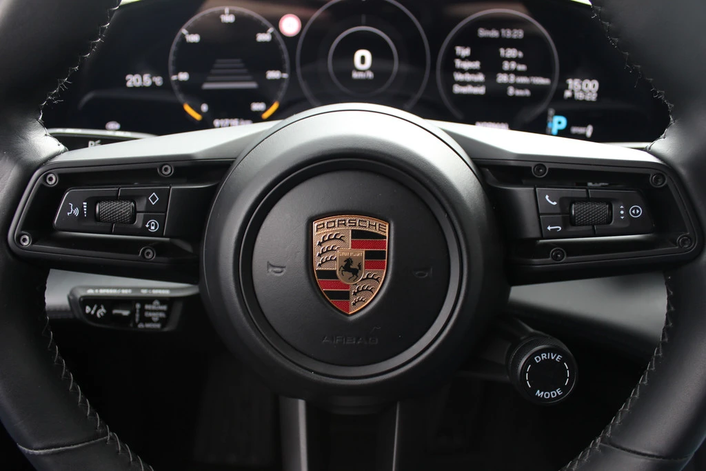Porsche Taycan – foto 11