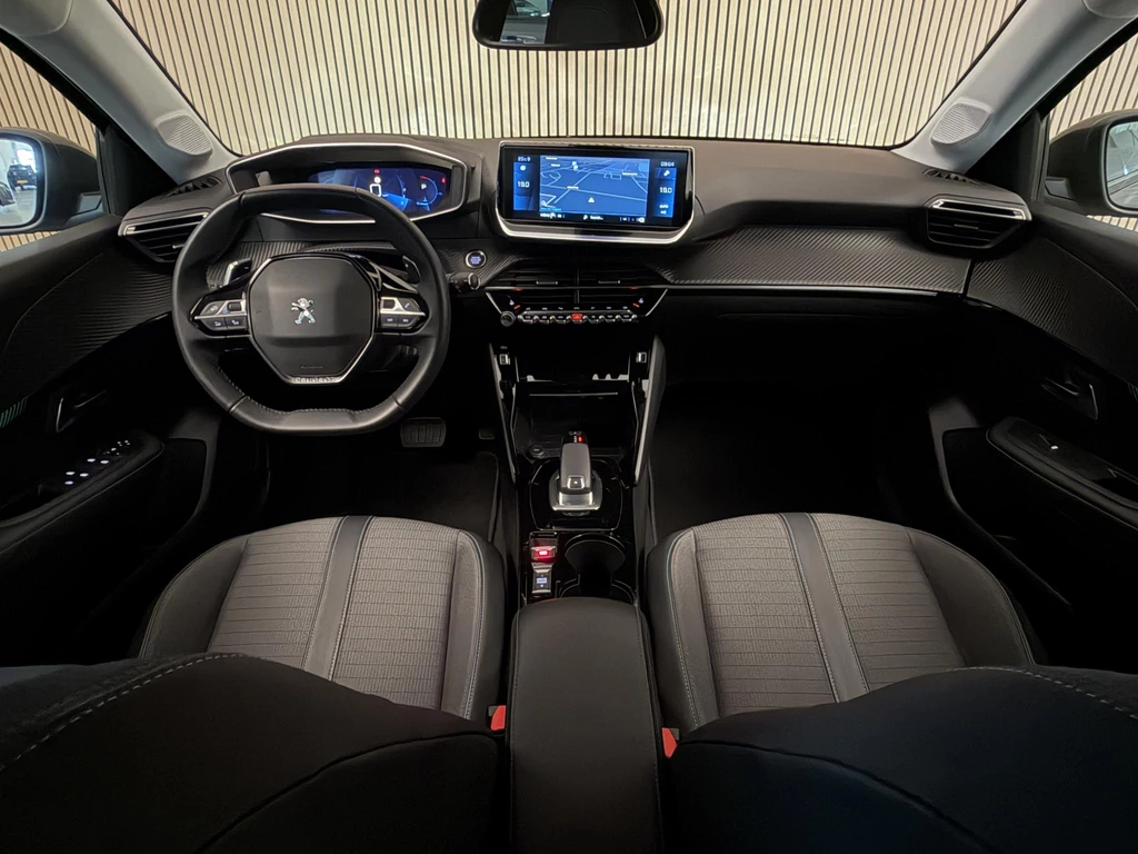 Peugeot 208 – foto 10