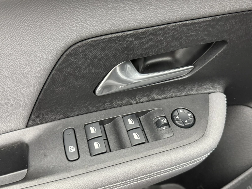 Opel Mokka-e – foto 26