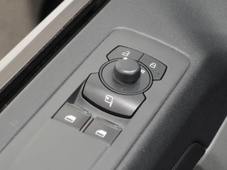 Ford Transit Custom – thumbnail 19