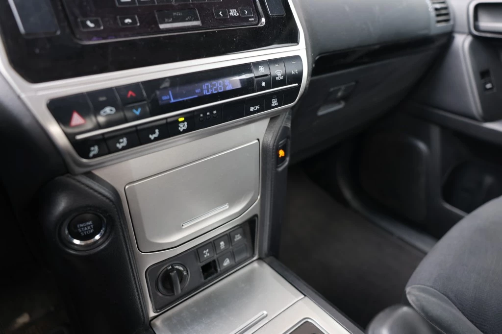 Toyota Land Cruiser – foto 15