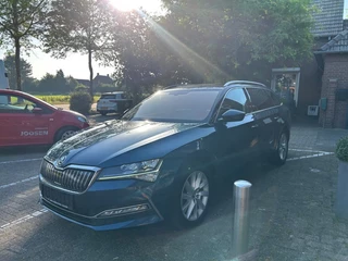 Škoda Superb – thumbnail 2