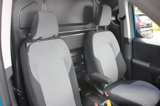 Ford E-Transit Courier – thumbnail 11