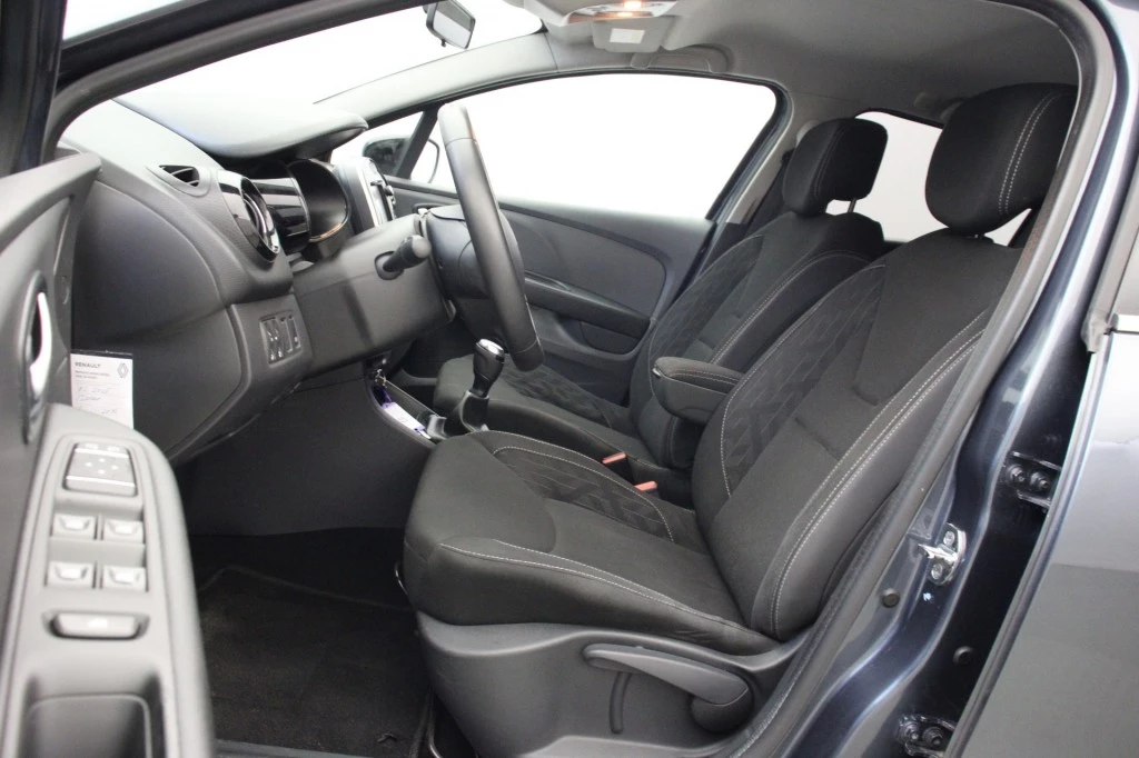 Renault Clio – foto 11