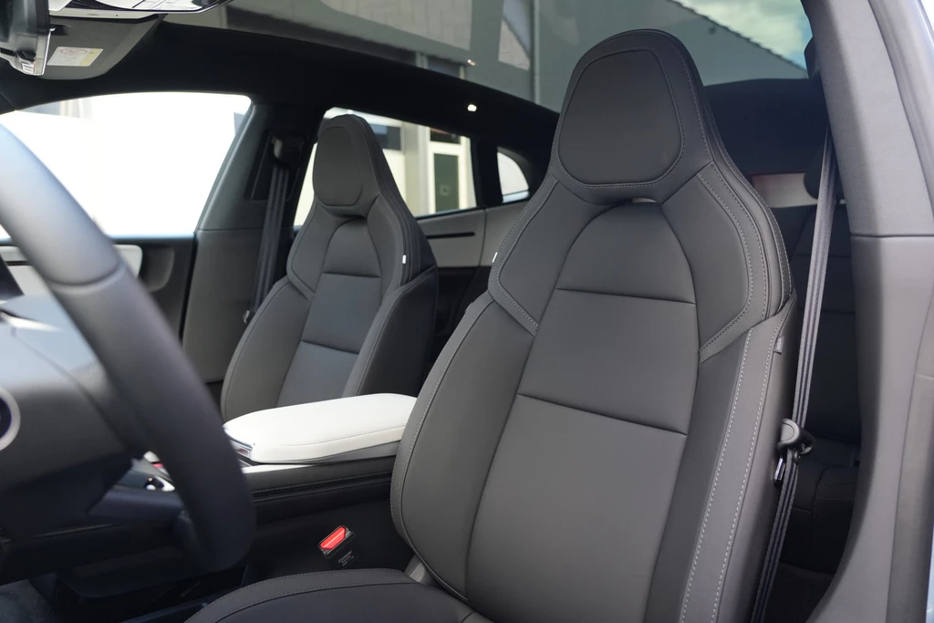 Polestar 4 – foto 7