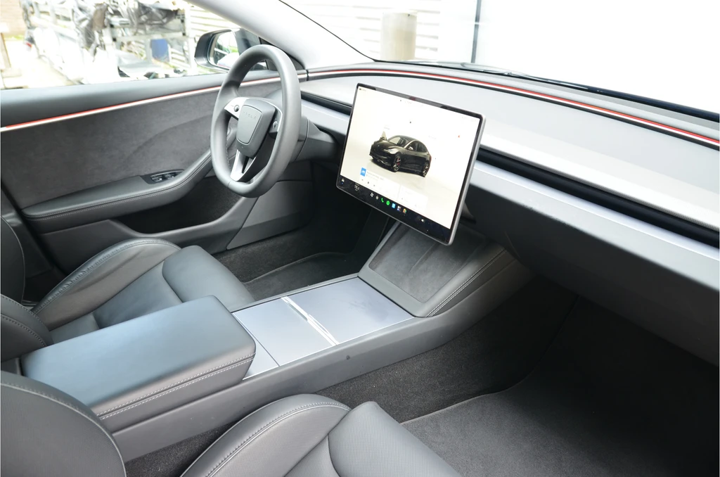 Tesla Model 3 – foto 13