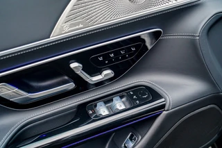 Mercedes-Benz SL – thumbnail 30