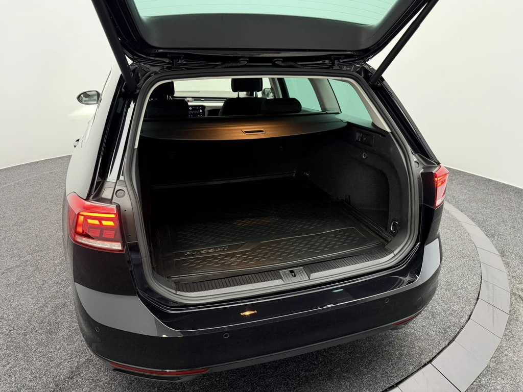 Volkswagen Passat – foto 31