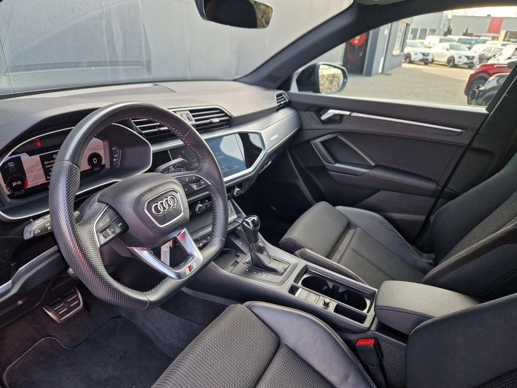 Audi Q3 – foto 11