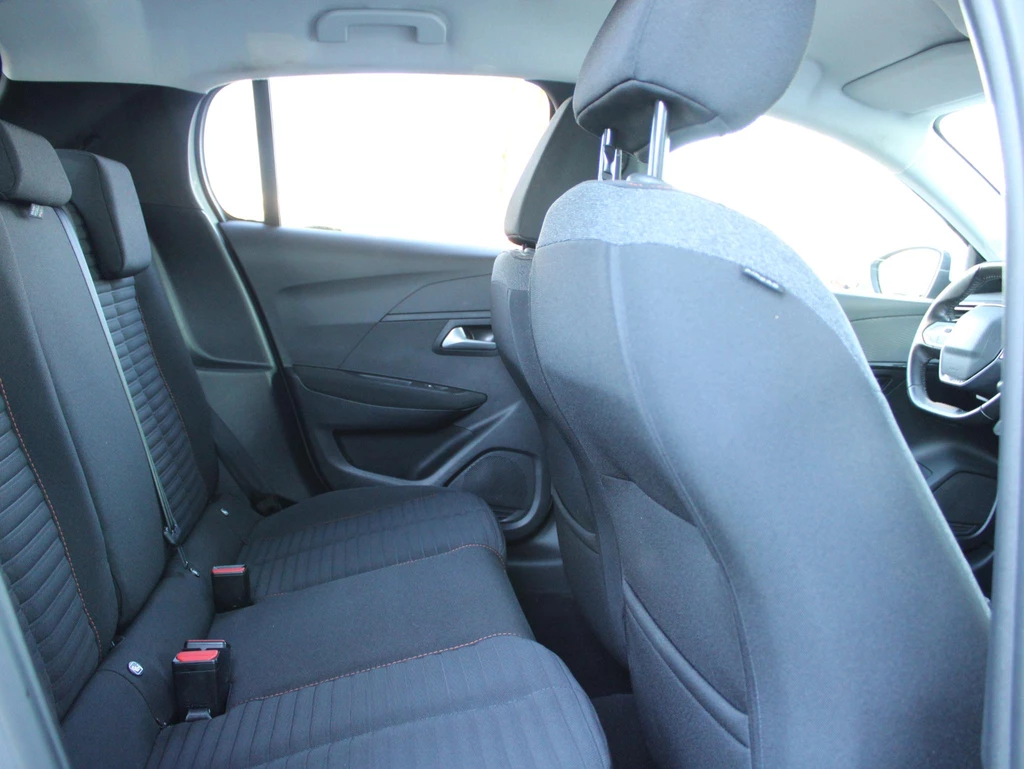 Peugeot 208 – foto 10