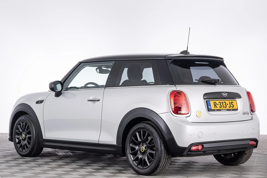 MINI 3-deurs – foto 2