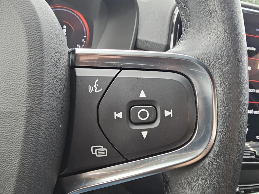 Volvo XC40 – foto 22