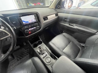 Mitsubishi Outlander – thumbnail 18