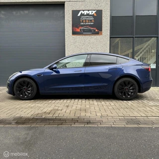 Tesla Model 3 – thumbnail 2