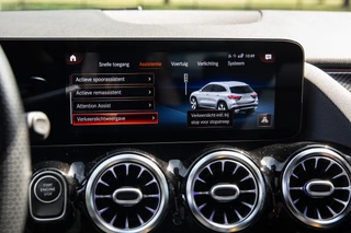 Mercedes-Benz GLA – thumbnail 18