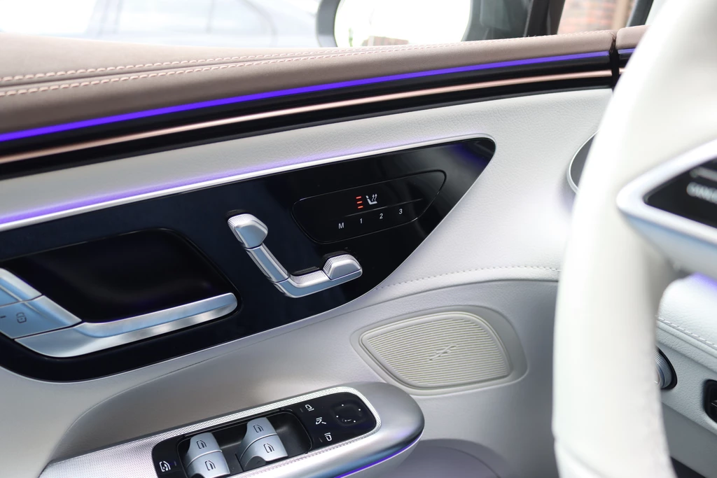 Mercedes-Benz EQE – foto 15