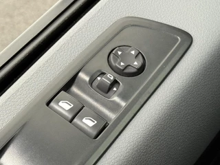Opel Vivaro – thumbnail 27