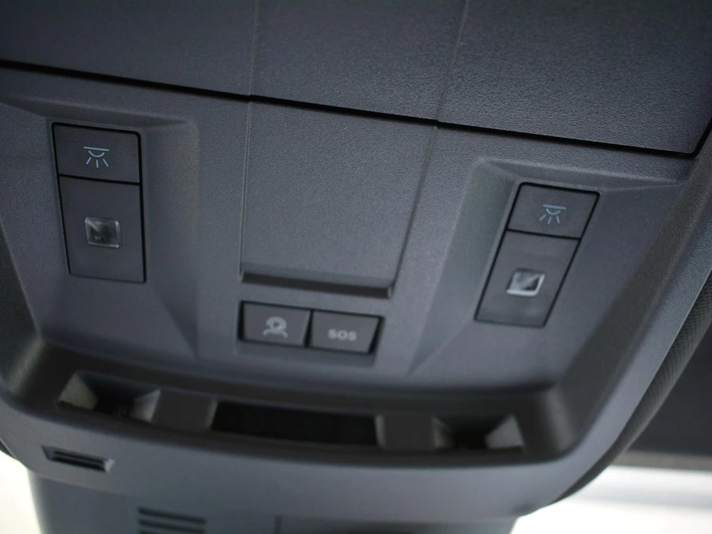 Peugeot e-3008 – foto 46