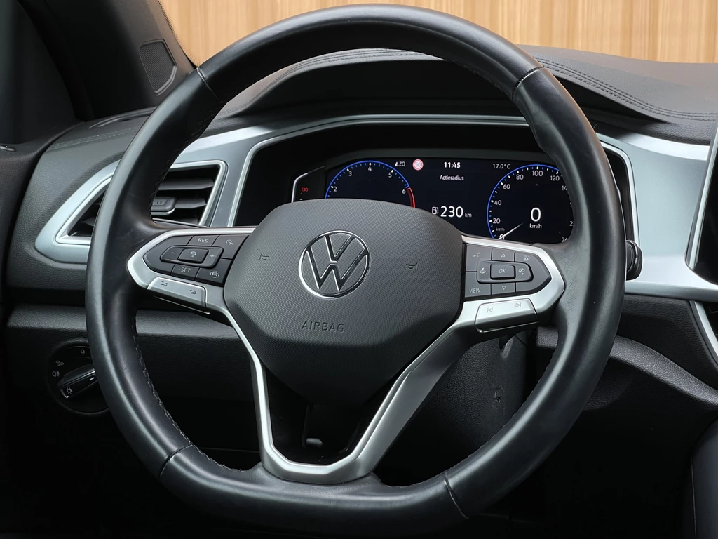 Volkswagen T-Roc – foto 12