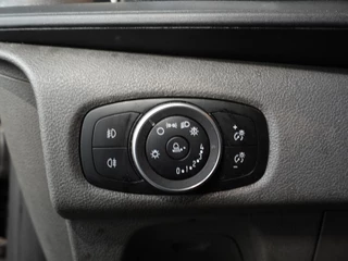 Ford Transit Custom – thumbnail 22