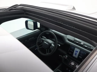 Land Rover Defender – thumbnail 25