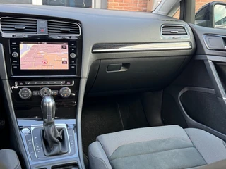 Volkswagen Golf – thumbnail 33